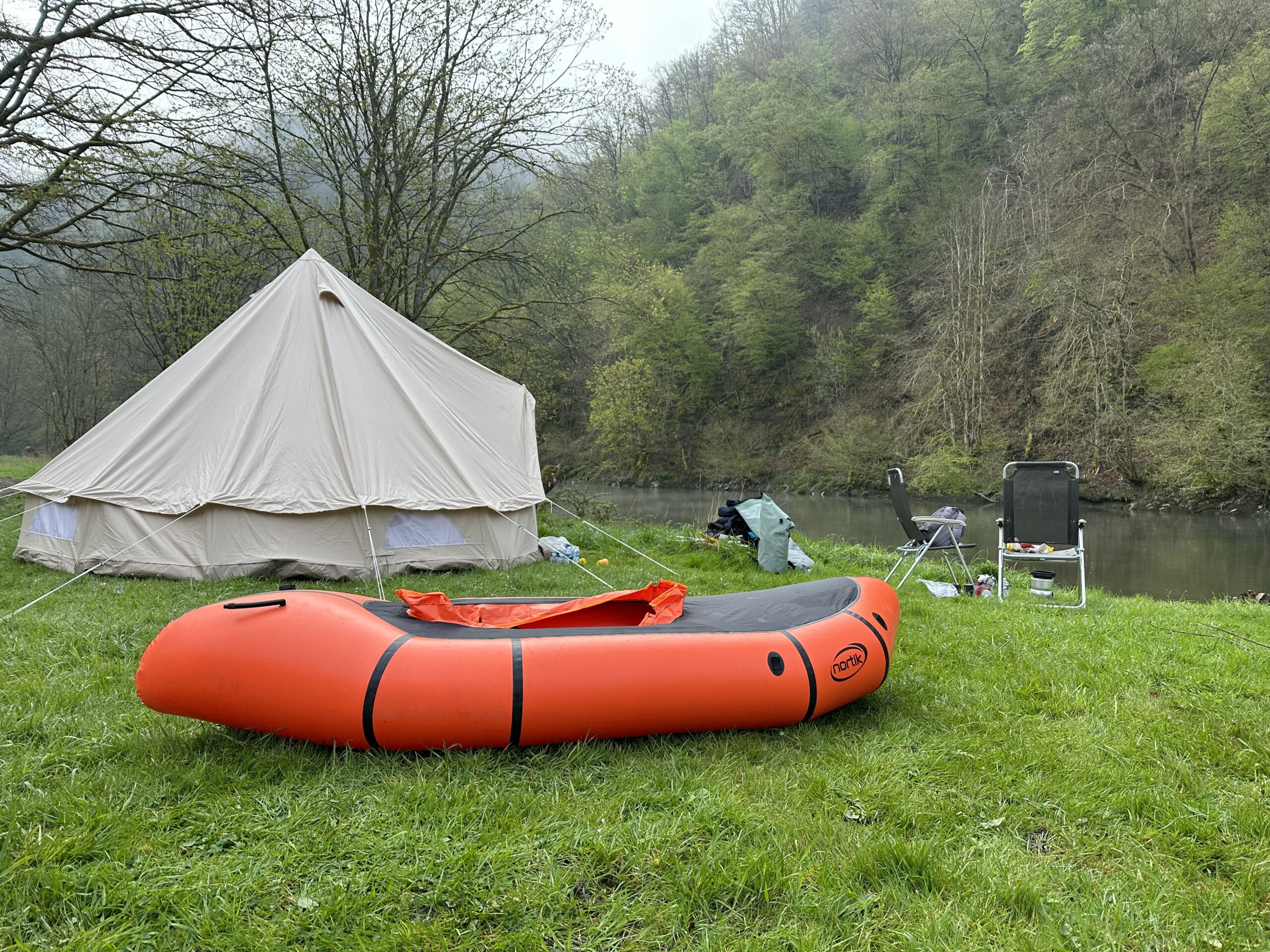 Ondernemers activiteit Hike & Packraft Semois in Frankrijk - Afbeelding 2